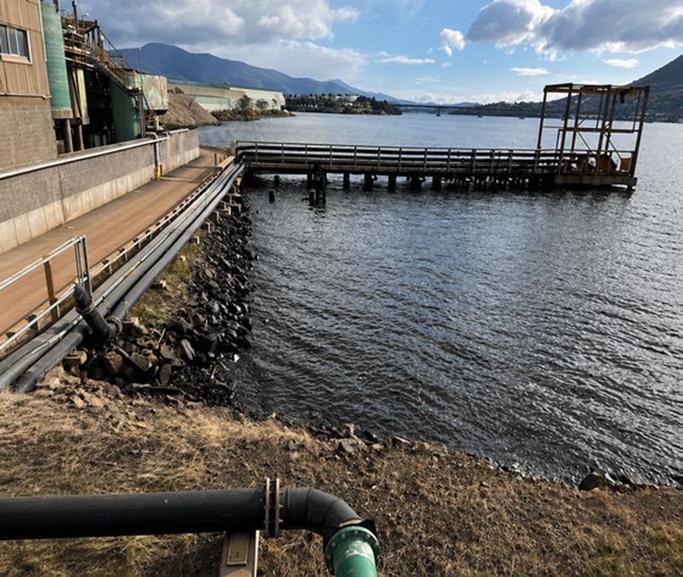 Zajem morske vode za hlajenje – izliv reke Derwent, Hobart, Tasmanija
